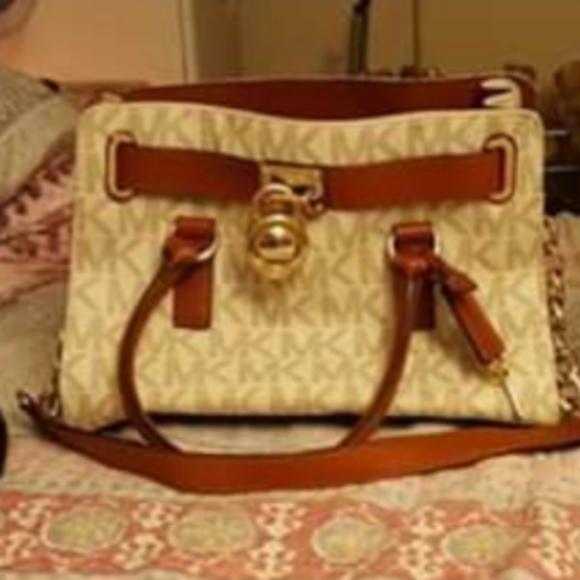 Handbag - Picture 1 of 3